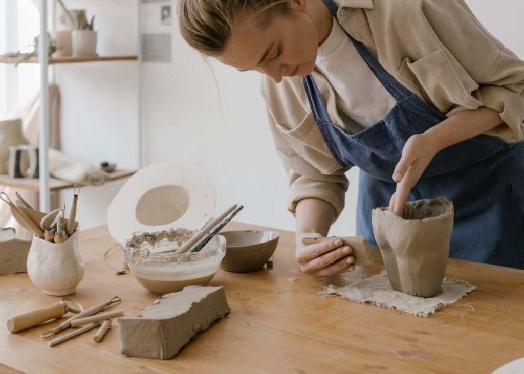 Výtvarné zpracování keramiky a porcelánu